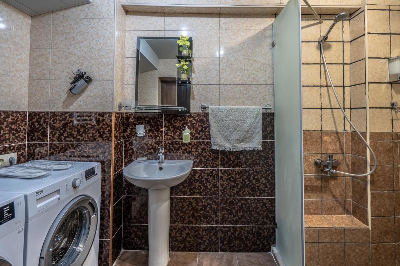 טביליסי Golden View Apartment מראה חיצוני תמונה